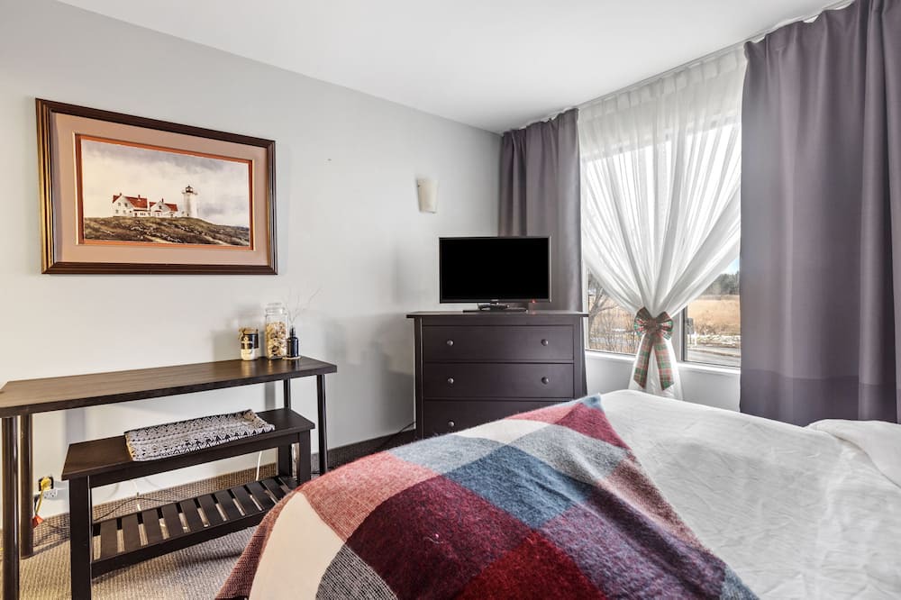Photo of Bedroom in Casselman