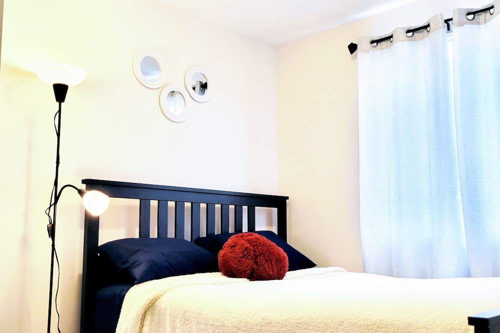 Photo of Bedroom in Ottawa Division