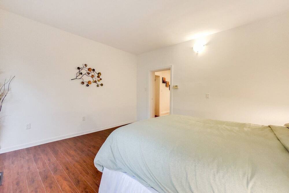 Photo of Bedroom in Midtown Toronto