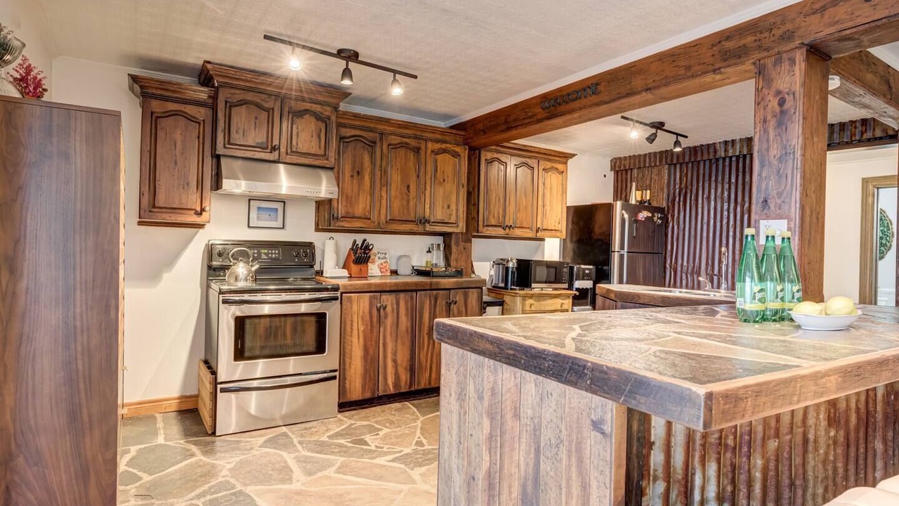 Photo of Kitchen in Pefferlaw