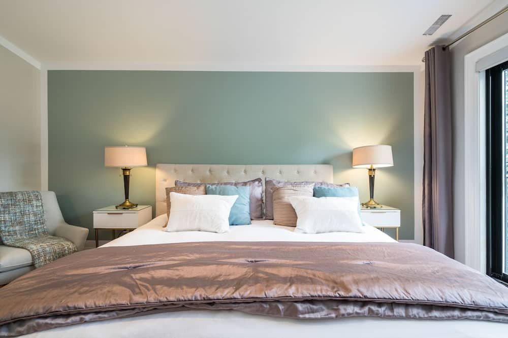 Photo of Bedroom in Yonge and Lawrence