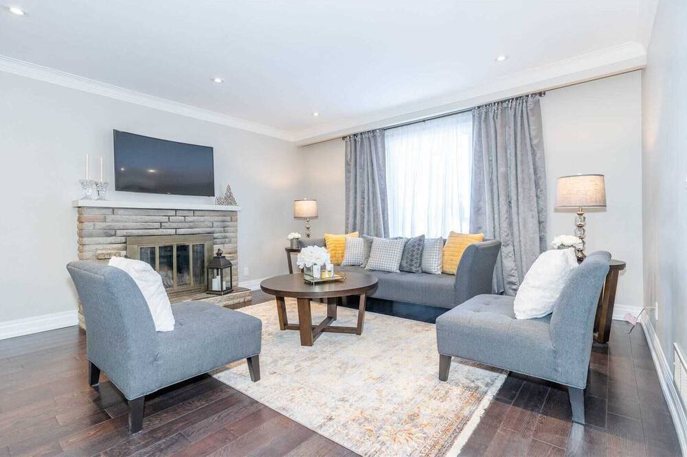 Photo of Livingroom in North York