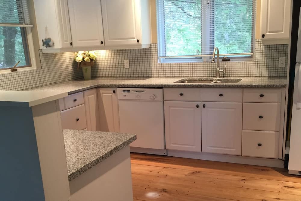 Photo of Kitchen in Cloyne