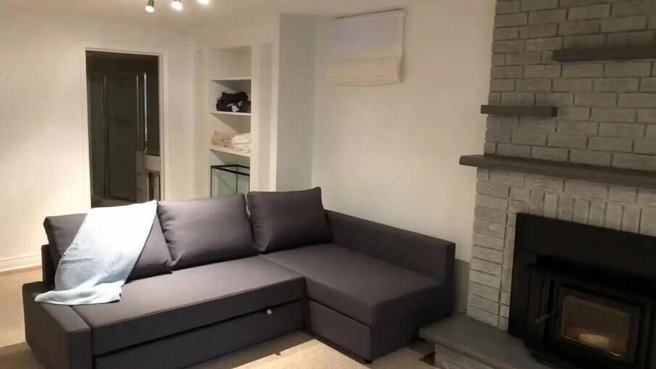 Photo of Livingroom in Central Erin Mills