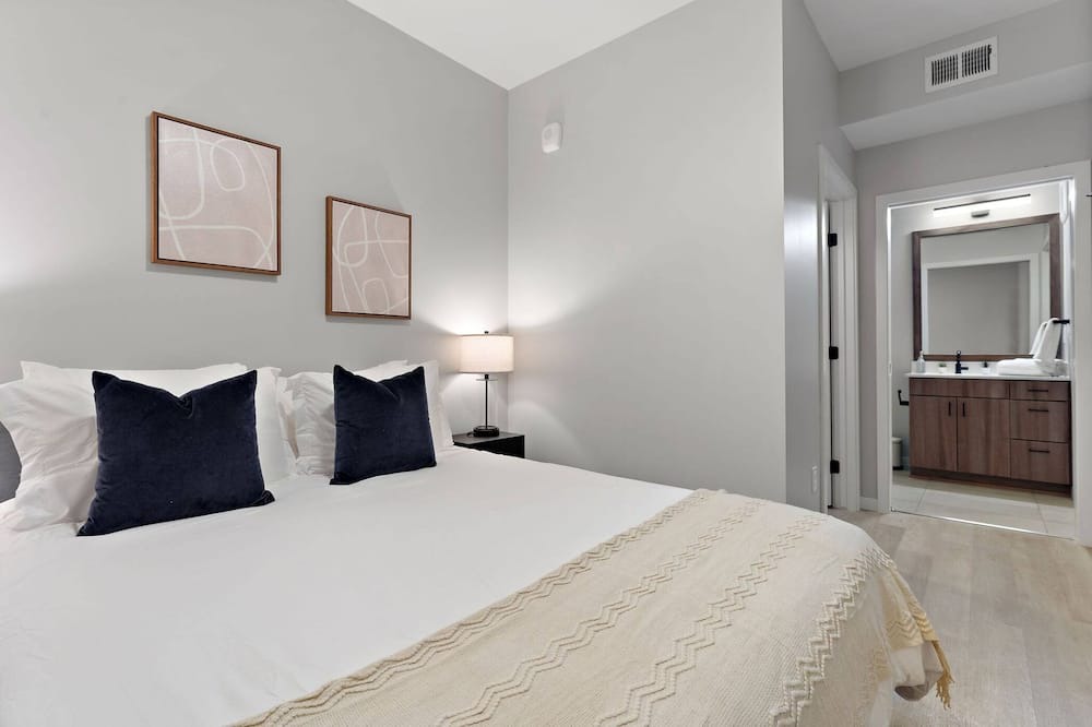 Photo of Bedroom in St. Anthony West