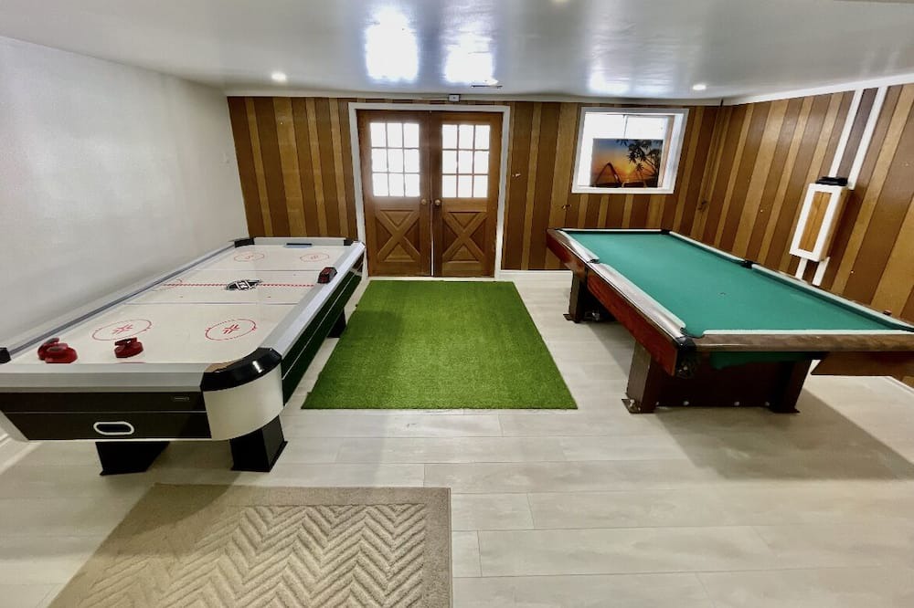 Photo of Bedroom in Coboconk