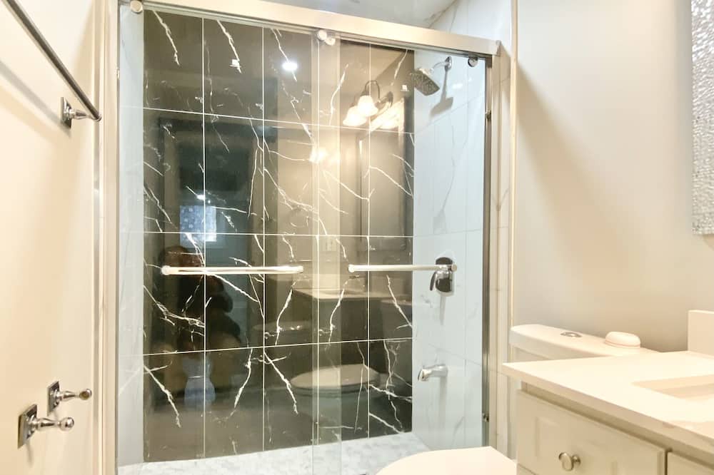 Photo of Bathroom in Brampton