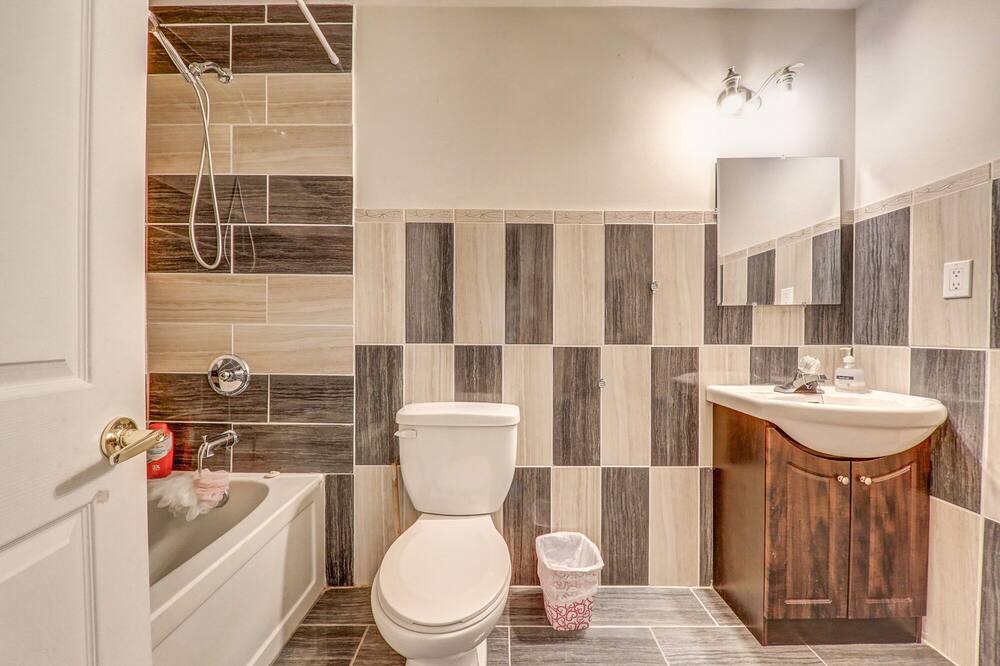 Photo of Bathroom in Scugog