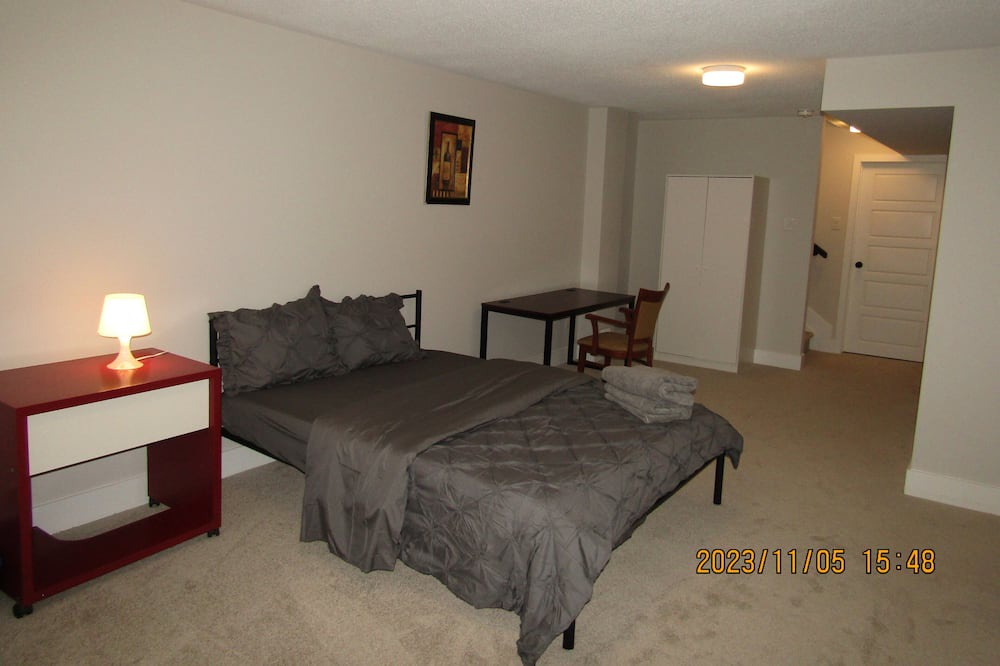 Photo of Bedroom in Ottawa Division