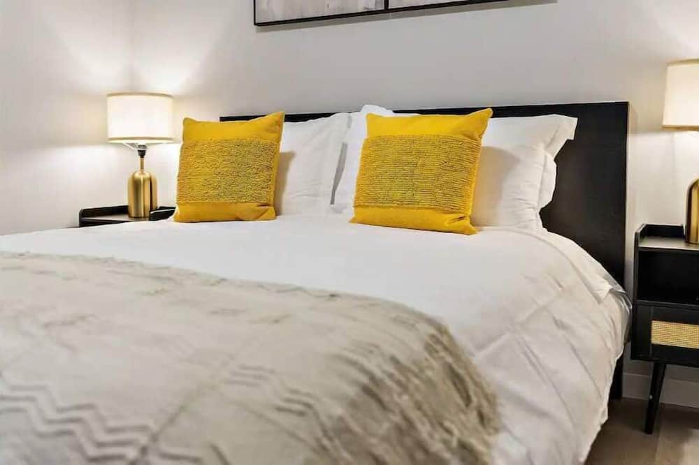 Photo of Bedroom in St. Anthony West
