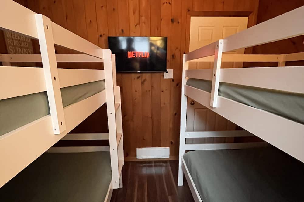 Photo of Bedroom in Omemee