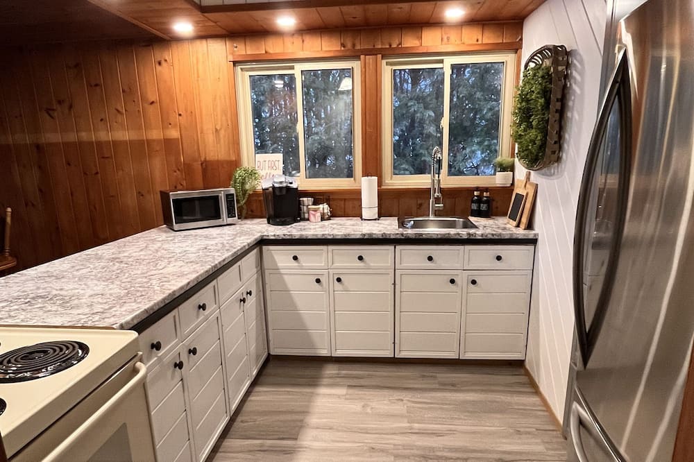 Photo of Kitchen in Omemee