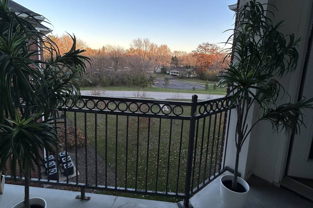Photo of Outdoor in West Bloomington