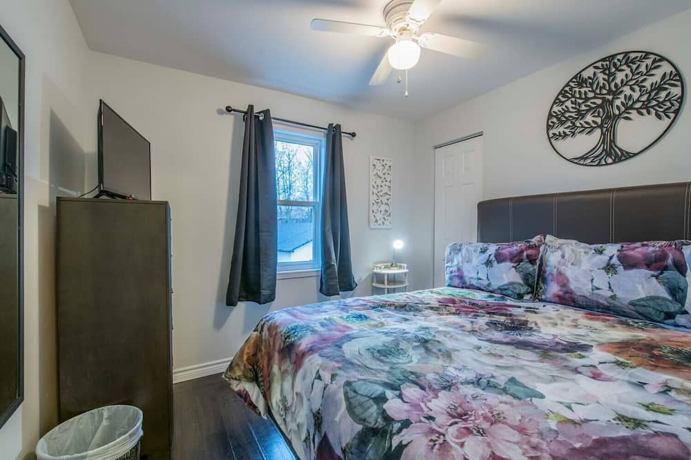 Photo of Bedroom in Smiths Falls