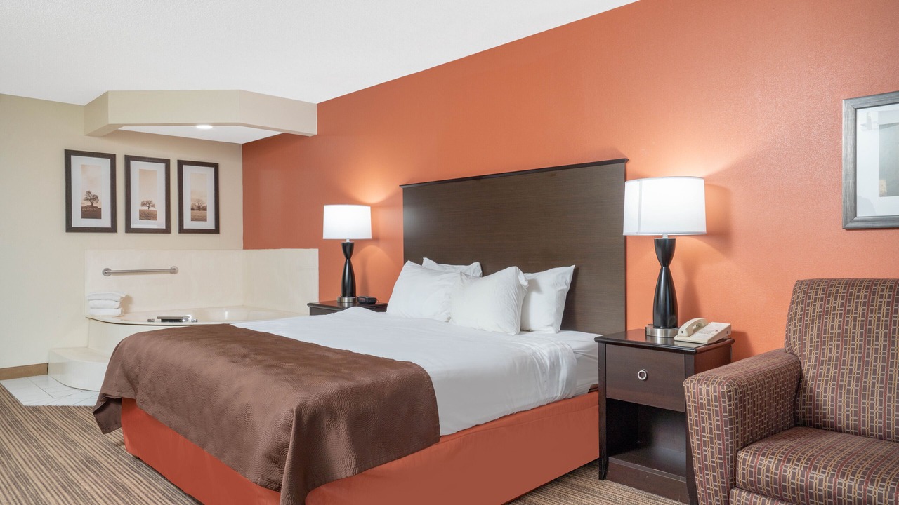 Photo of Bedroom in Rogers