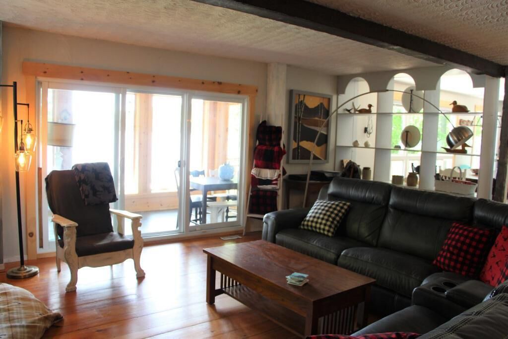 Photo of Livingroom in Irondale