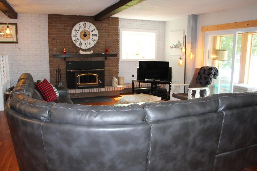 Photo of Livingroom in Irondale
