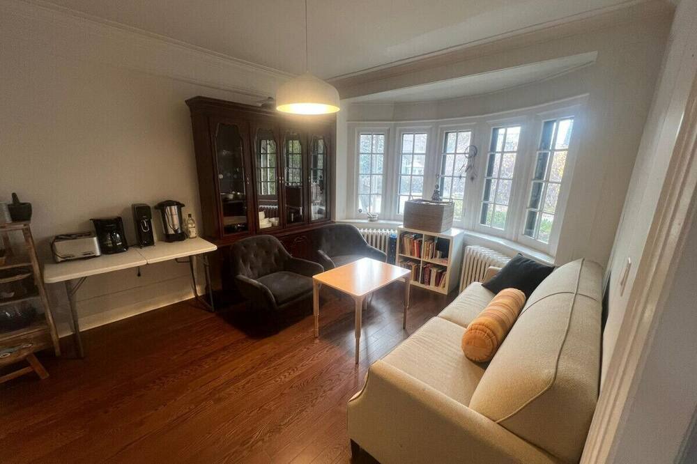 Photo of Bedroom in Humewood-Cedarvale