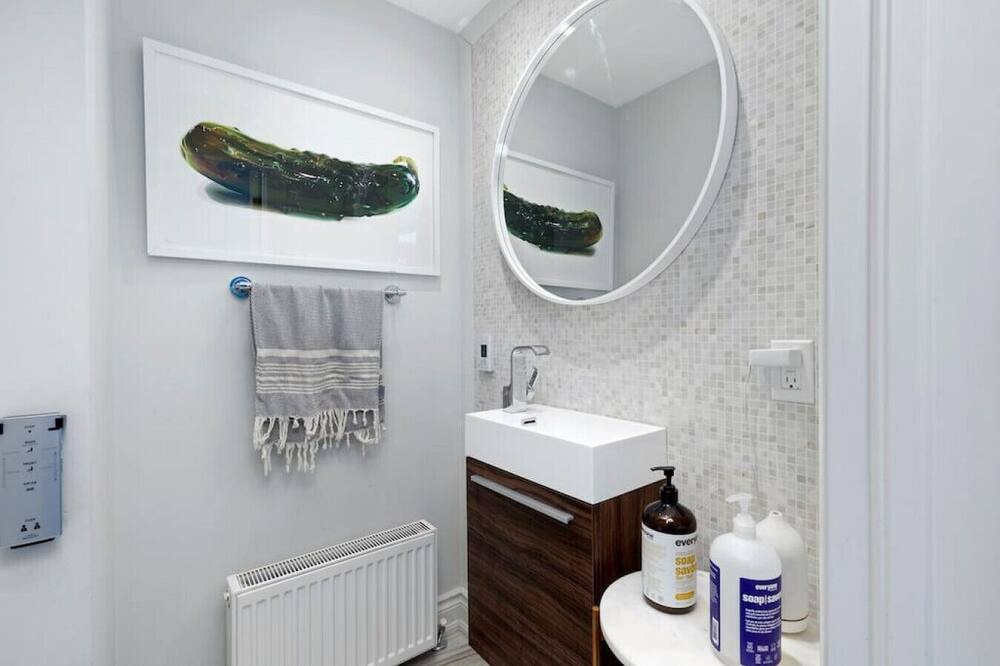 Photo of Bedroom in Humewood-Cedarvale