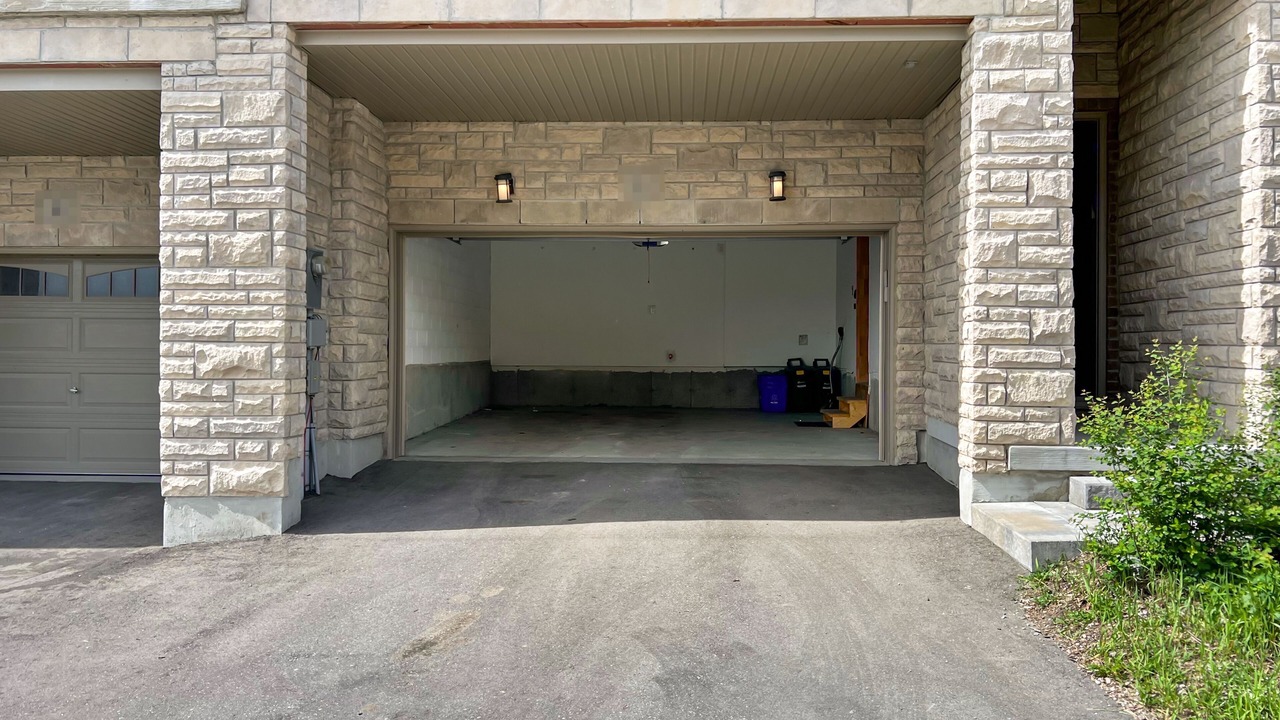 Photo of Outdoor in Markham