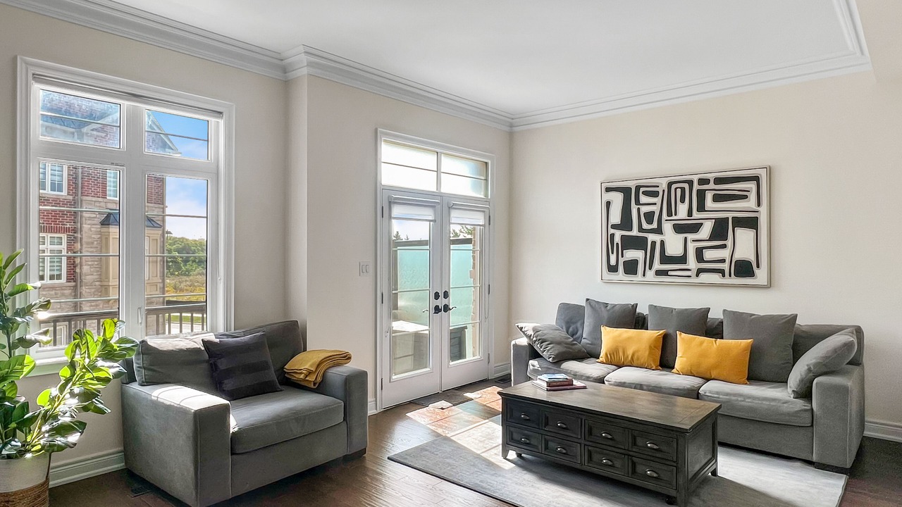 Photo of Livingroom in Markham