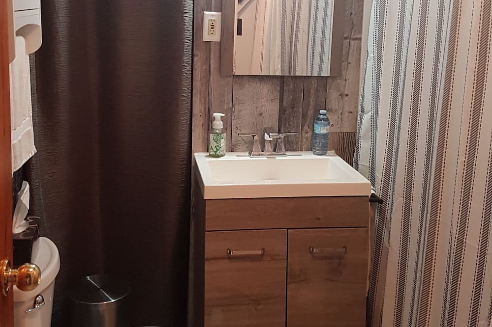 Photo of Bathroom in Manitoulin District