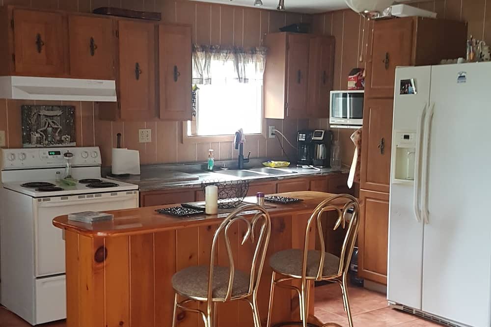 Photo of Kitchen in Manitoulin District