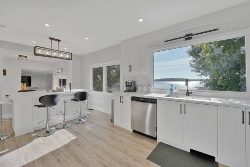 Photo of Kitchen in North Kawartha