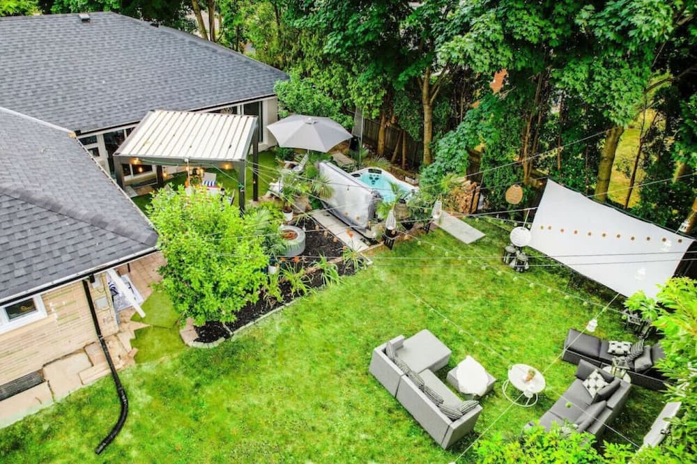 Photo of Outdoor in Etobicoke
