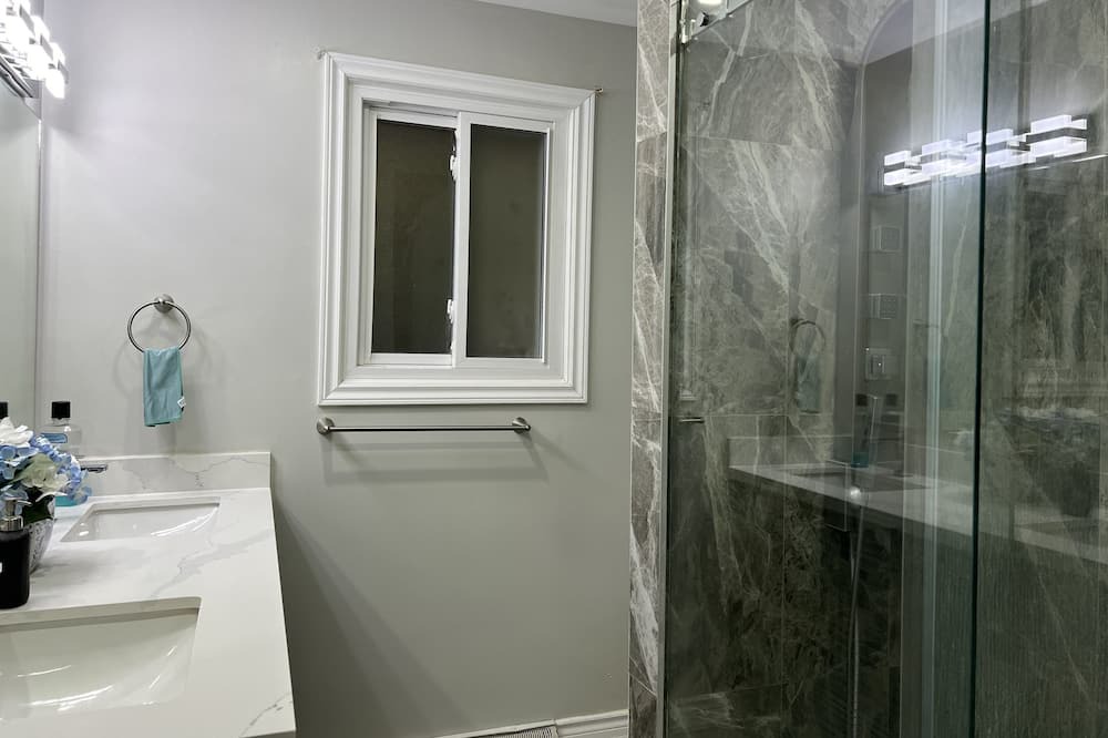 Photo of Bathroom in Grantham