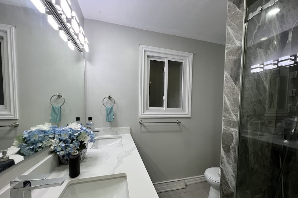 Photo of Bathroom in Grantham