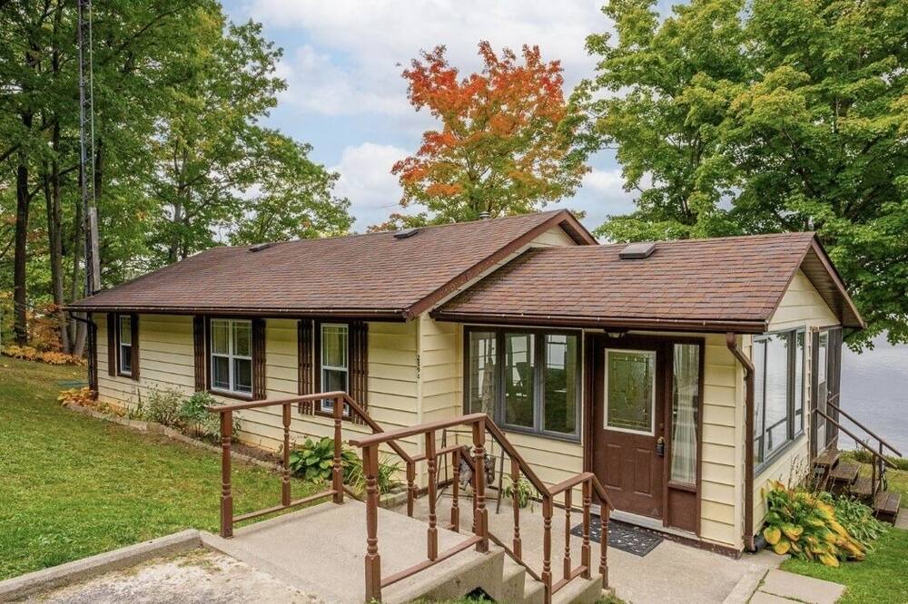 Photo of Outdoor in Centre Hastings