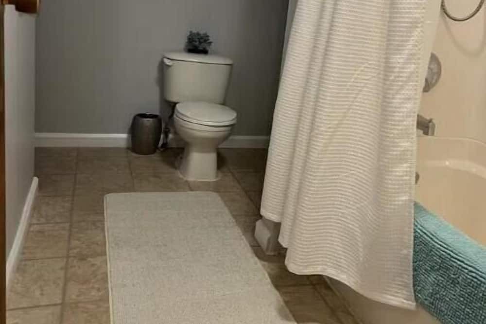Photo of Bathroom in Terrace Bay