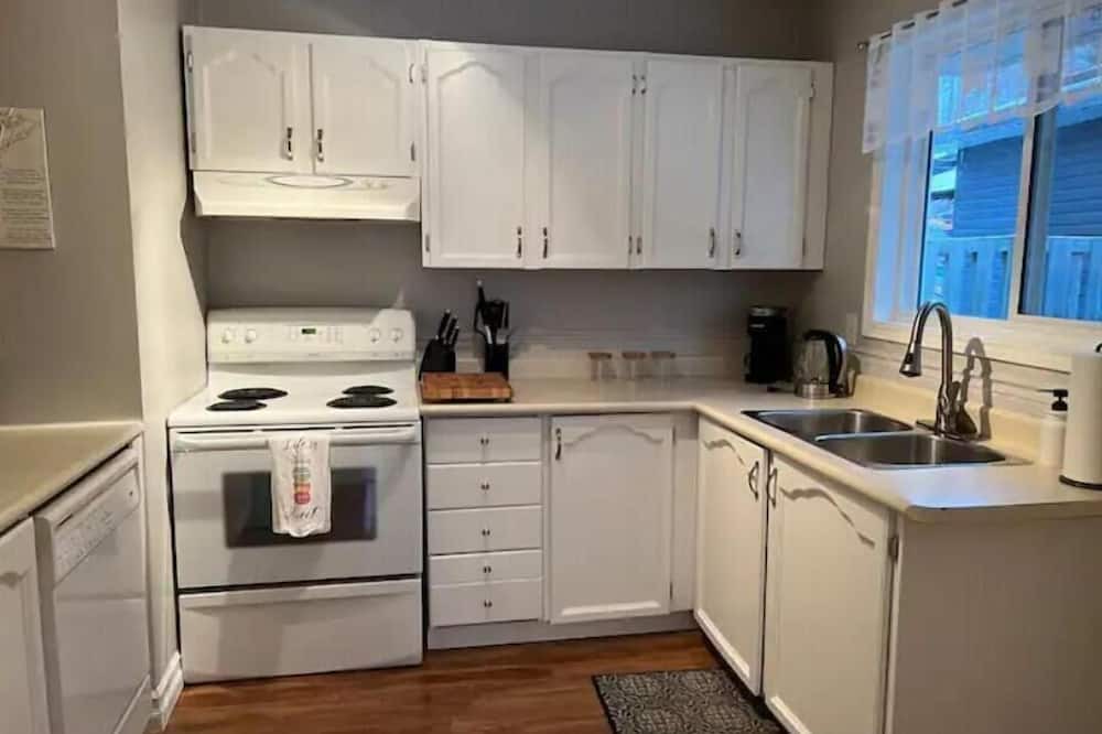 Photo of Kitchen in Terrace Bay