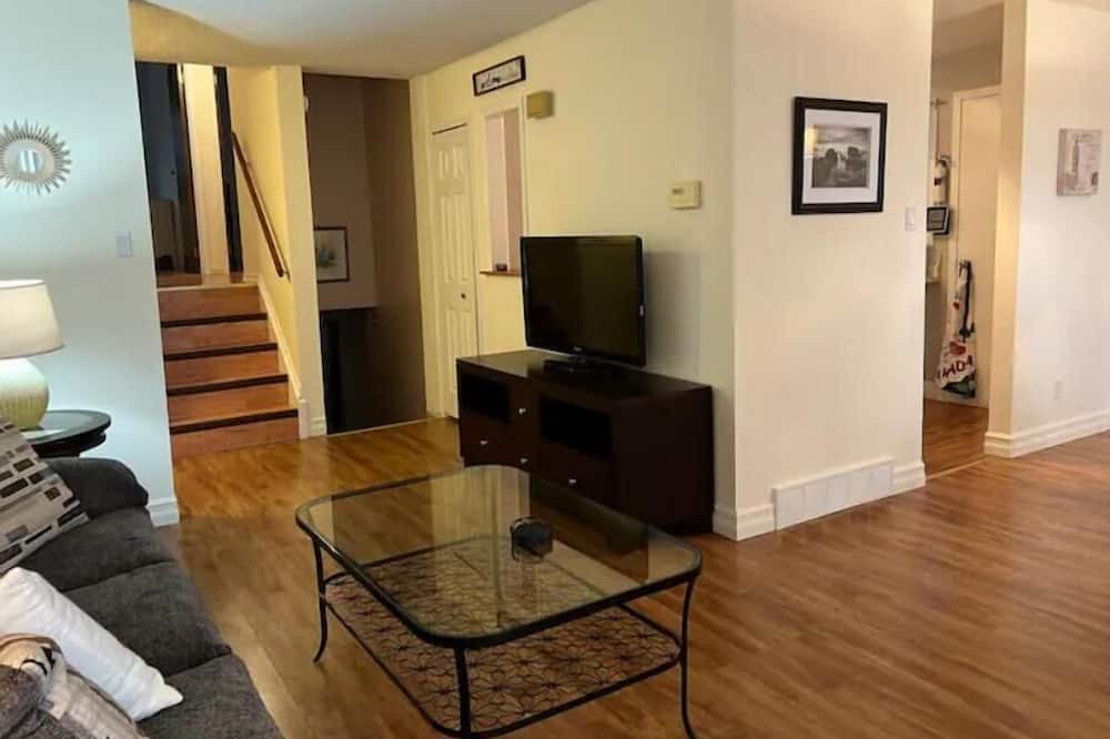 Photo of Livingroom in Terrace Bay