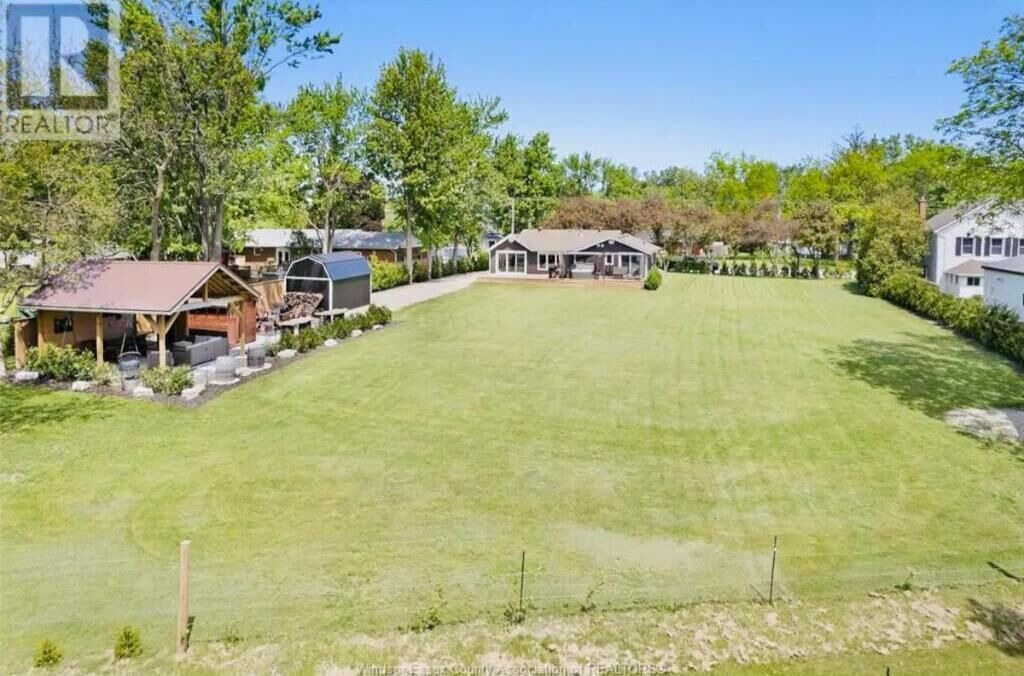 Photo of Outdoor in Lakeshore