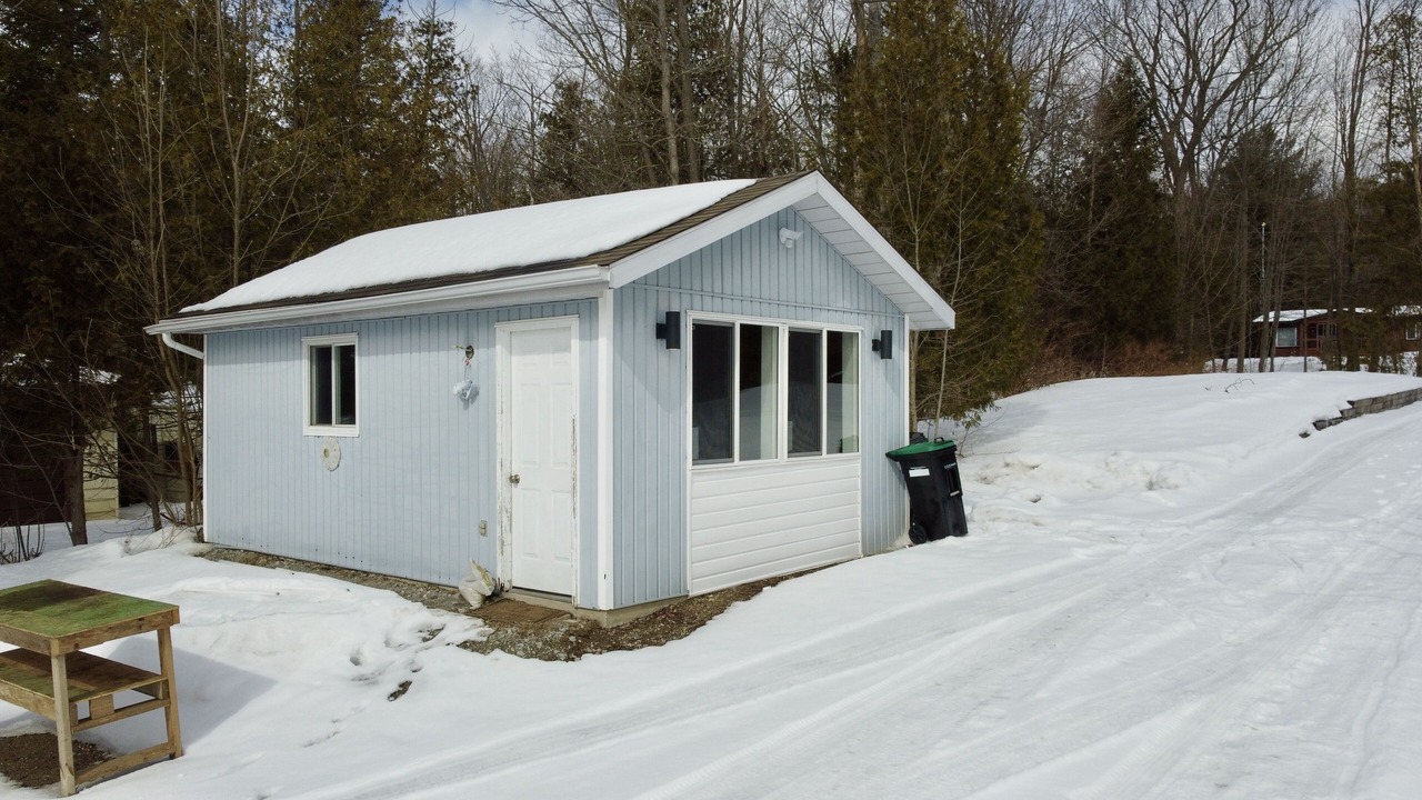 Photo of Outdoor in Springwater