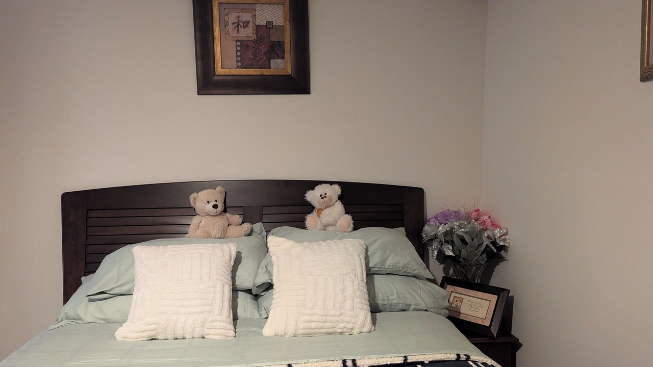 Photo of Bedroom in Bowmanville