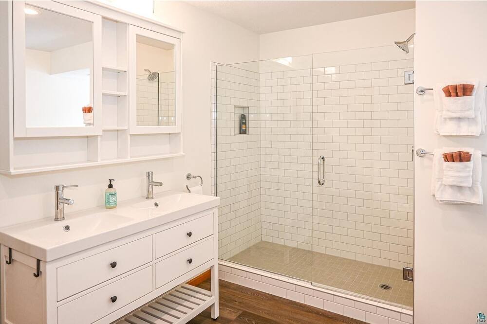 Photo of Bathroom in Two Harbors