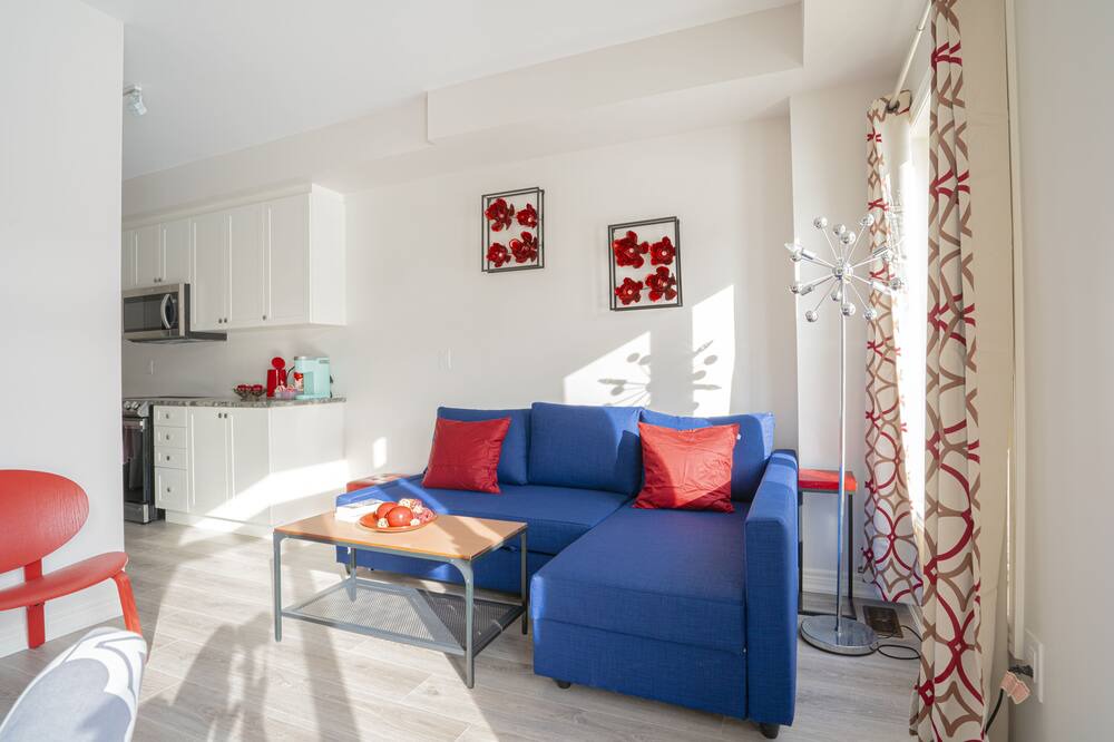 Photo of Livingroom in Orillia