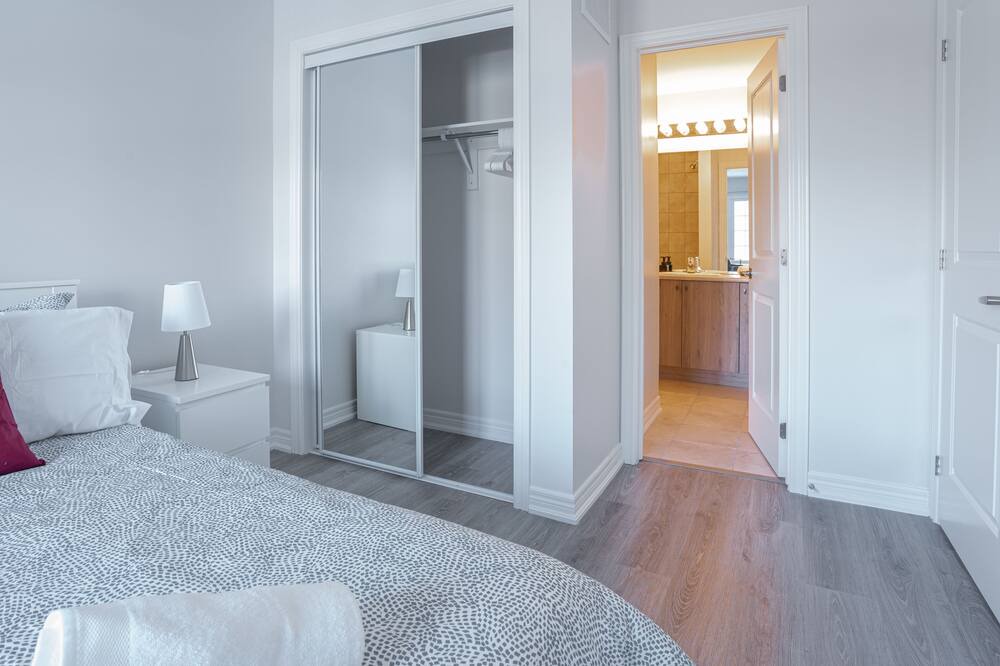 Photo of Bedroom in Orillia