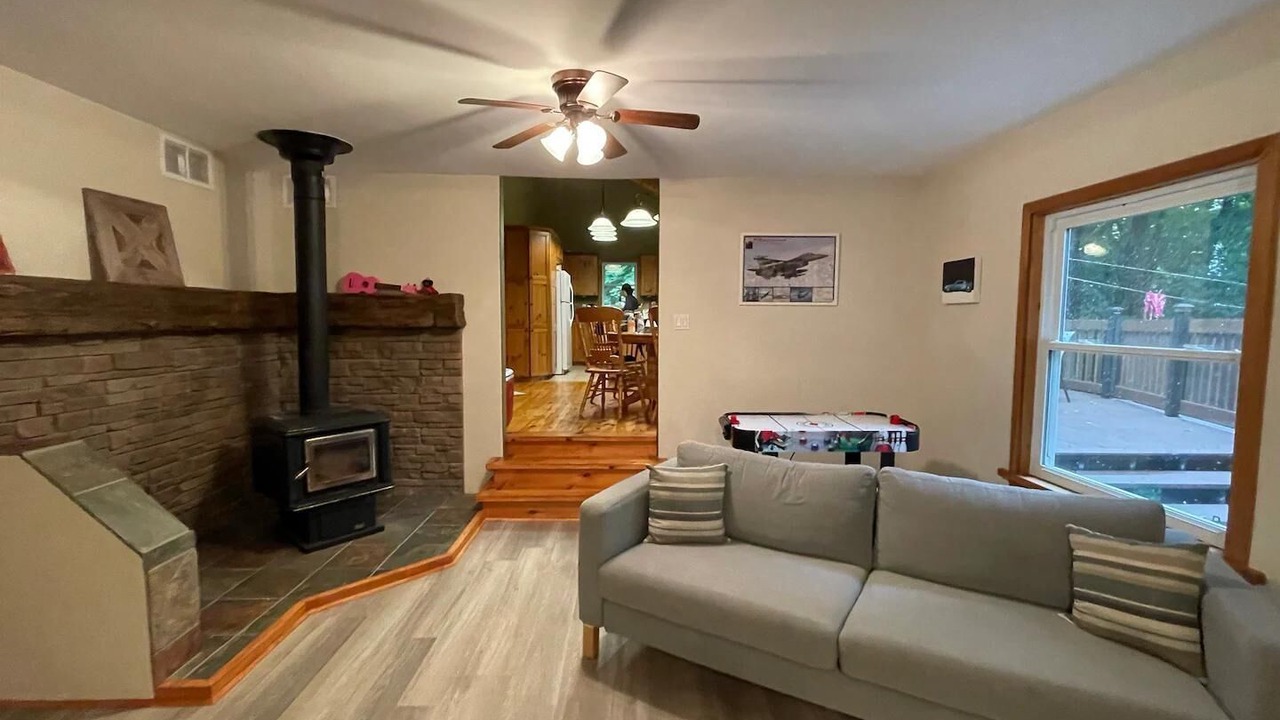 Photo of Livingroom in Gooderham