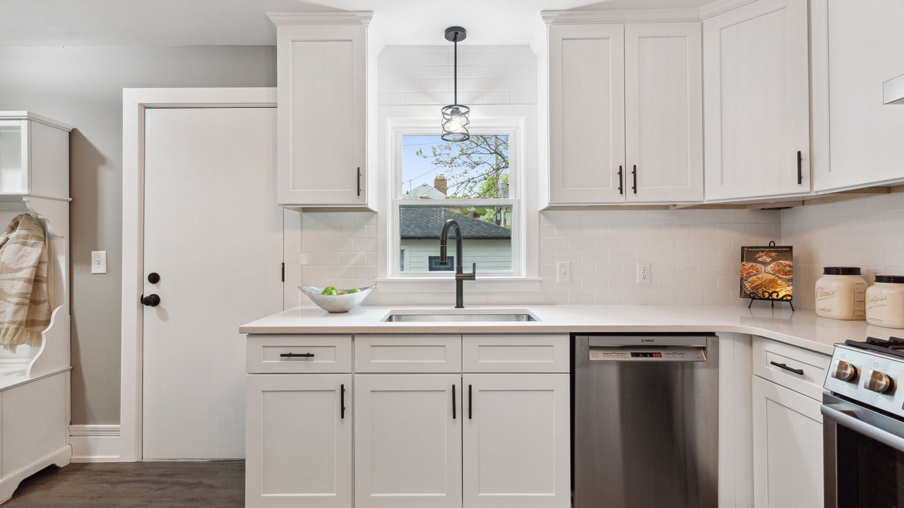 Photo of Kitchen in Lowry Hill East