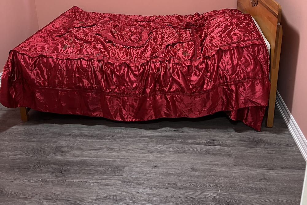 Photo of Bedroom in Tudor and Cashel