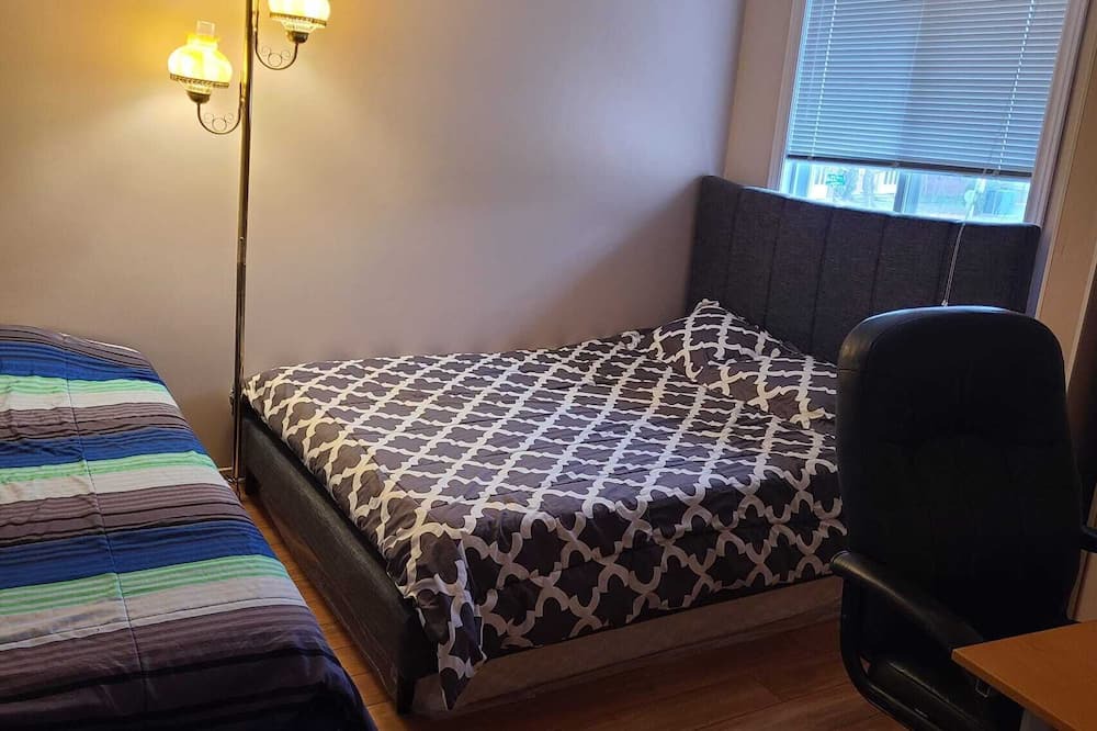 Photo of Bedroom in Ottawa Division