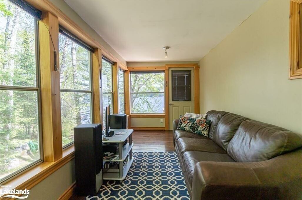 Photo of Livingroom in Dysart et al