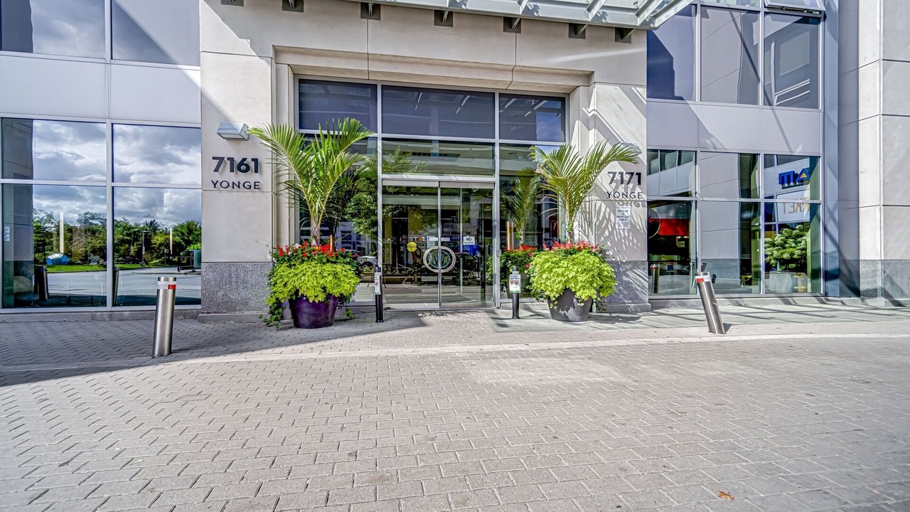 Photo of Outdoor in Thornhill