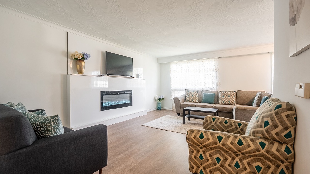 Photo of Livingroom in Aurora
