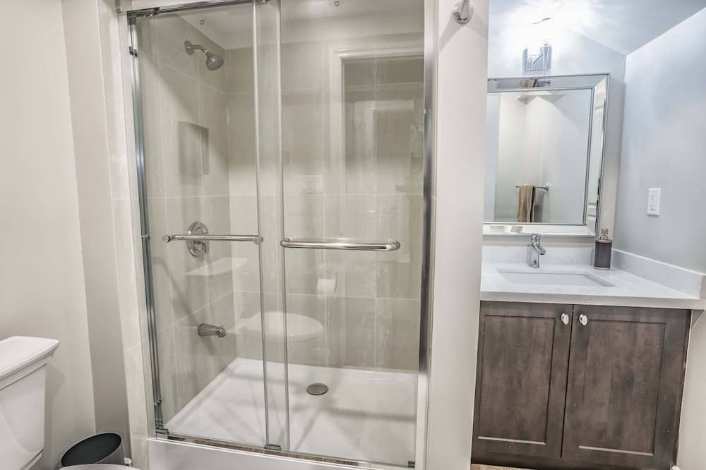 Photo of Bathroom in Markham