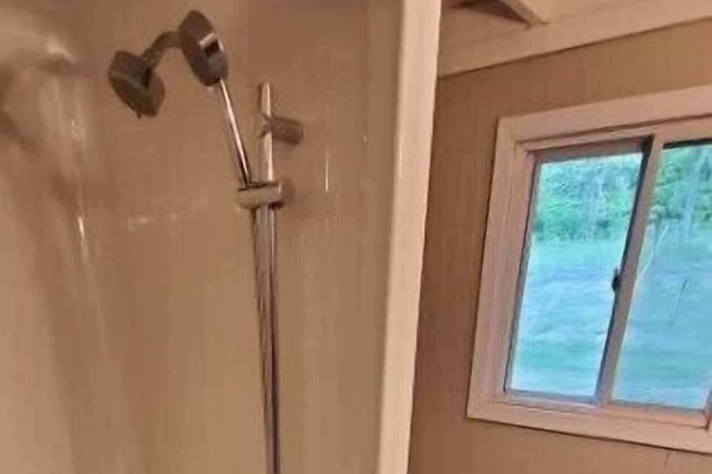 Photo of Bathroom in Centre Hastings